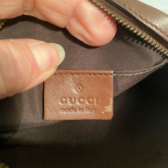 Gucci GG Canvas Round Crossbody W/Certificate of Authenticity - Picture 11 of 14